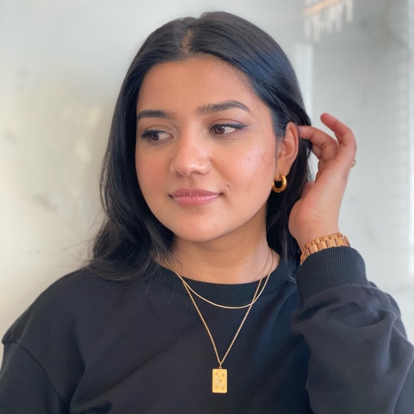 18K Gold Plated Chunky Mini Hoops - Picture 5 of 6